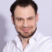 Dr. Alexander-Simon Engel