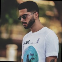 Davis R