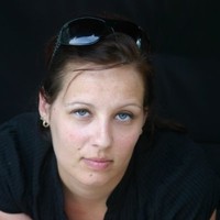 Anouk Bicker
