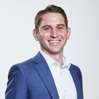 Wade Henriquez, Cfa