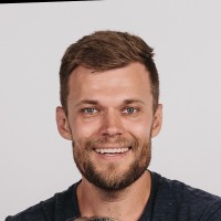Simon L.