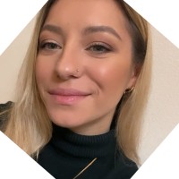 Victoria D.