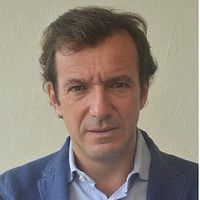 Carlos Uribe-Echeverría
