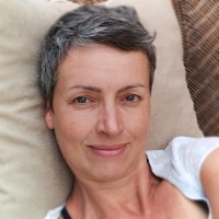 Esther Hanewinckel