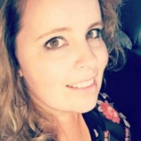 Yolentha Van Oostenbrugge