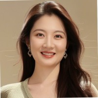 Iris Wang