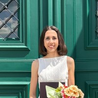 Eszter Lázár