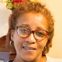 Darlene Towns Holt