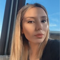 Öznur Az
