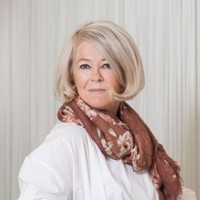 Liisa England
