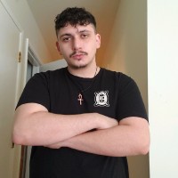 Ari Ugur