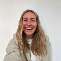Ivana Van Den Broek