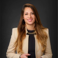 Nohemi Arias, Mba, Ma