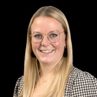 Madeloes Van Rooijen-Karremans