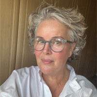Donna Ball
