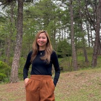 July Eriza Lumabas