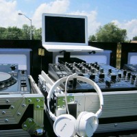 DJ J-STRONG