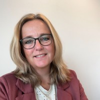 Nancy van Veen