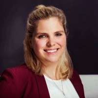 Stephanie Derstroff