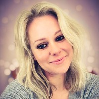 Suzie Dore