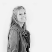 Suzanne Van ‘T Land