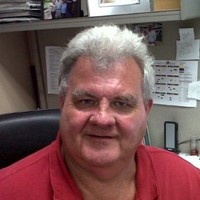 Dennis Manecke