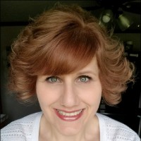 Suzette Hallman