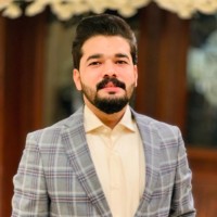 Qamar Uzman