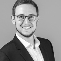 Dr. Konstantin Ehinger
