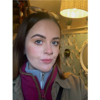 Chloe Holmes