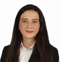 Elif Ö.