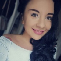 Lila Eszter