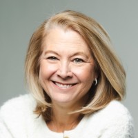 Elizabeth Lund