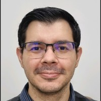 Roberto Molina Robles