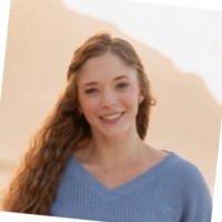 Kiana Espina, Mba