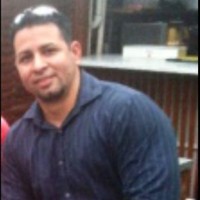 Alex J López