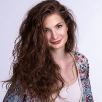 Dóra Pintér