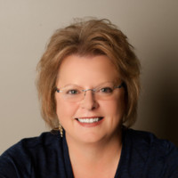 Mary Lindgren