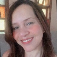 Regiane Santana Costa
