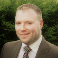 Dr Dan Owen