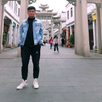 Ron Zeng