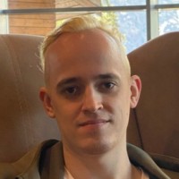 Александр Петров