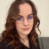Evelien D.