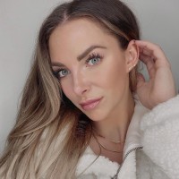 Sarah Laine