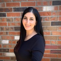 Hala Abdelaziz, Aia