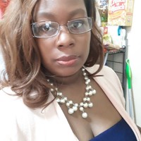 Lynette Roberts