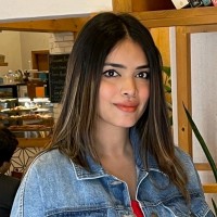 Zubia Alvi