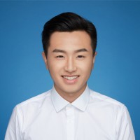 李霄龙