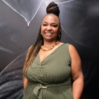 Rosalyn Lillie, Mba