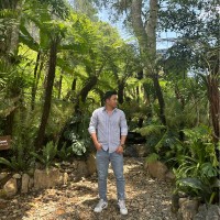 Toan Le